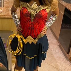 [HALLOWEEN]  WW84 Wonder woman (Large 12-14)