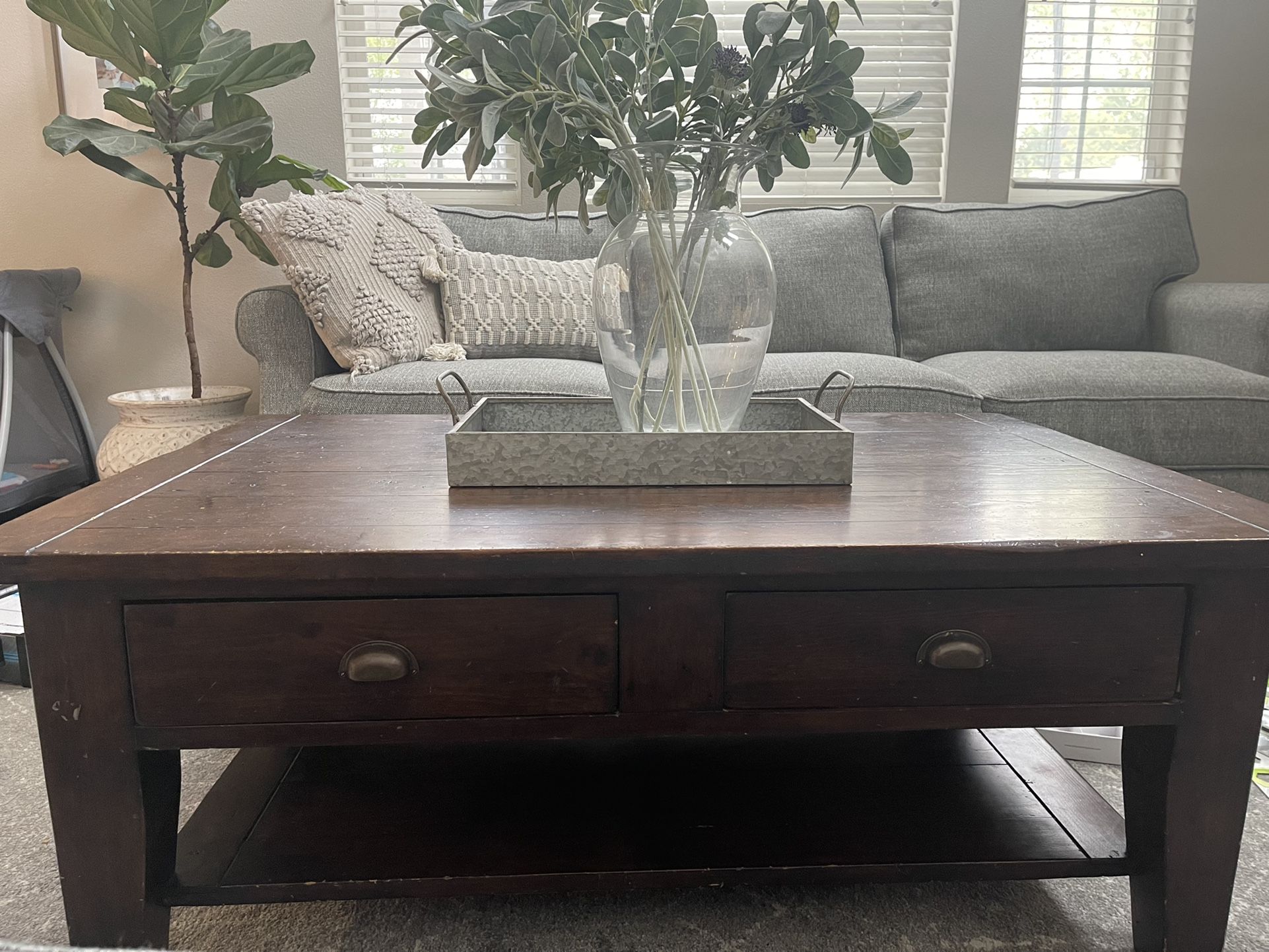 Pottery barn Coffee Table