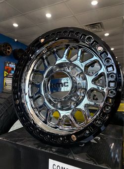 17” kmc 235 beadlocks chrome face gloss black lips 8 lug