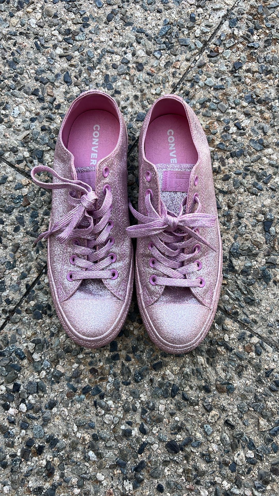 Size 10 Pink Converse
