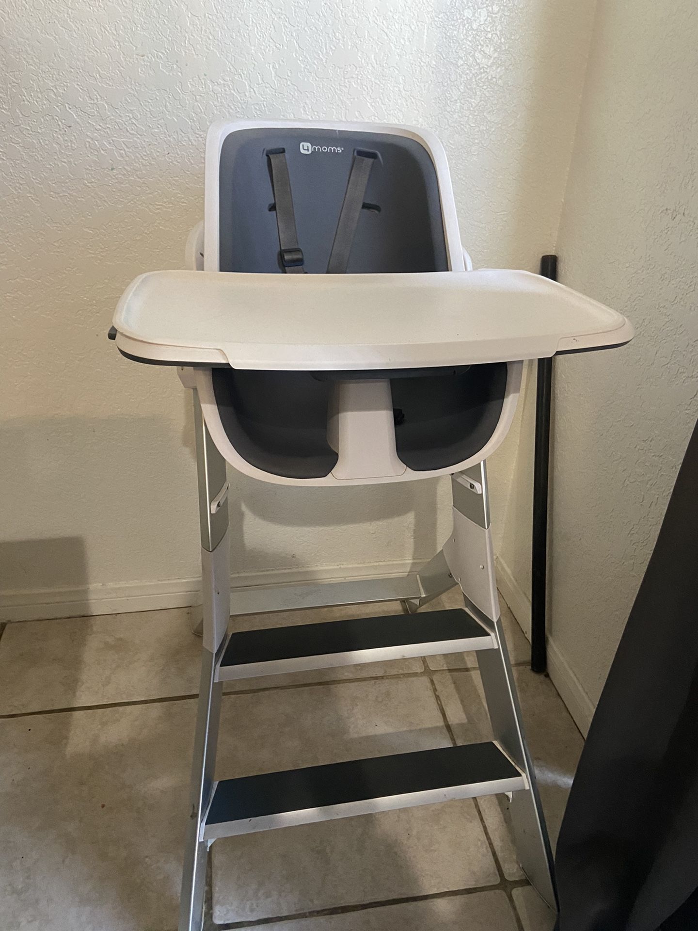 4 Moms Kids Feeding Chair