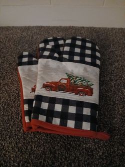 New christmas cooking gloves 2 for $5