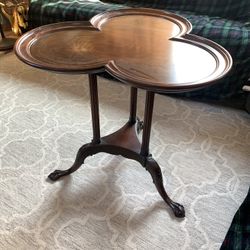 3 Leg Ornate Clover Side Table
