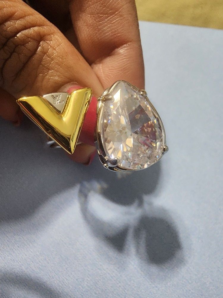 Louis Vuitton RING