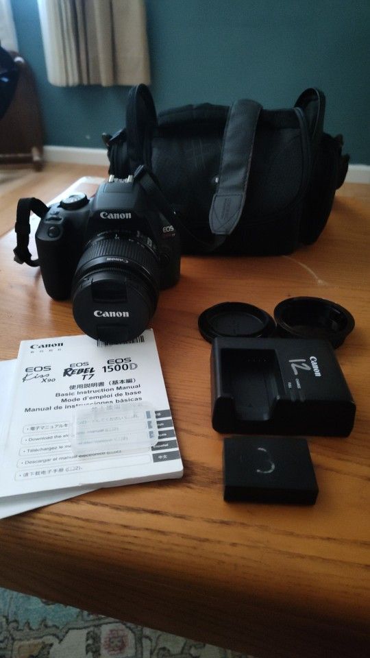 Canon EOS Rebel T7