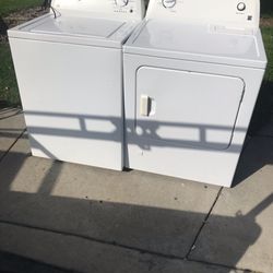 Kenmore Washer And Dyer 