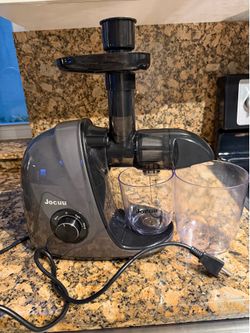Jocuu Cold Press Slow Masticating Juicer – $45 OBO