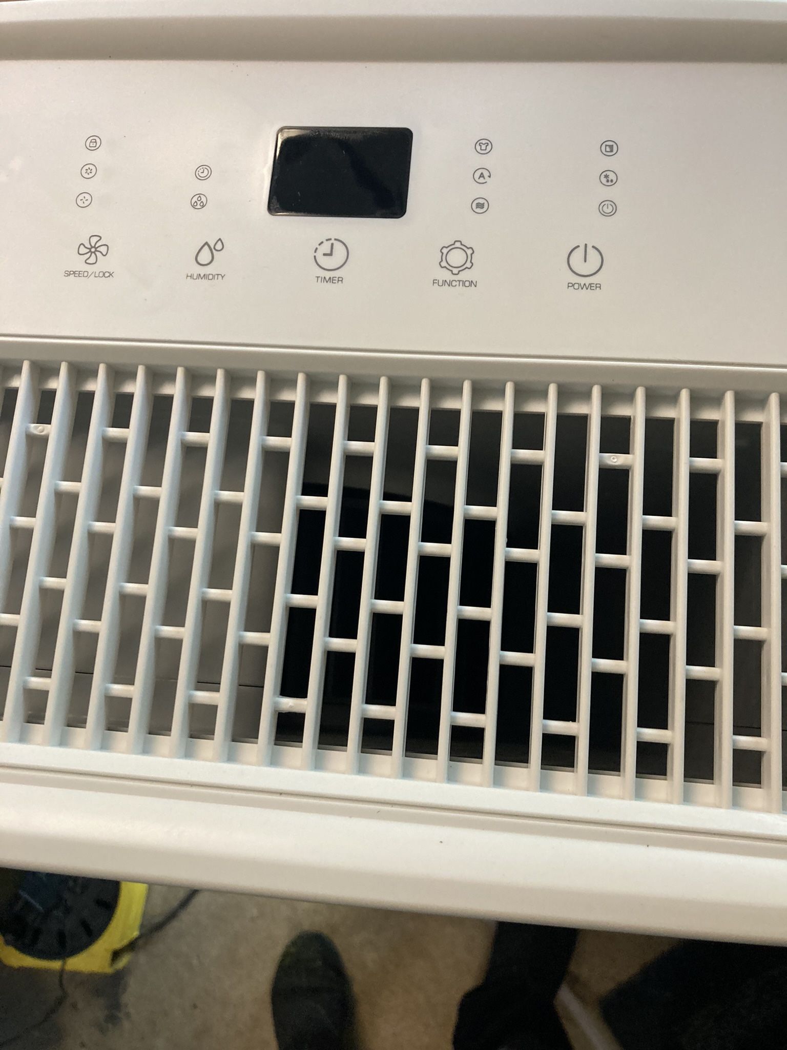 DEHUMIDIFIER. NEW IN BOX. 3 YR.WARRANTY