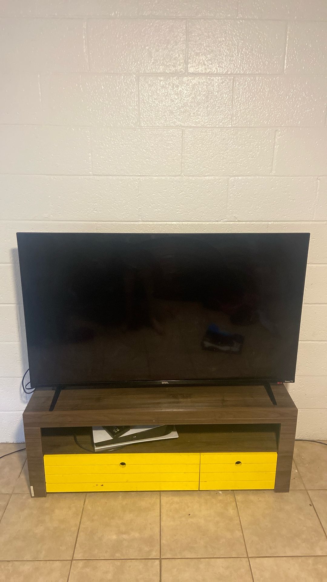 55” Onn Tv