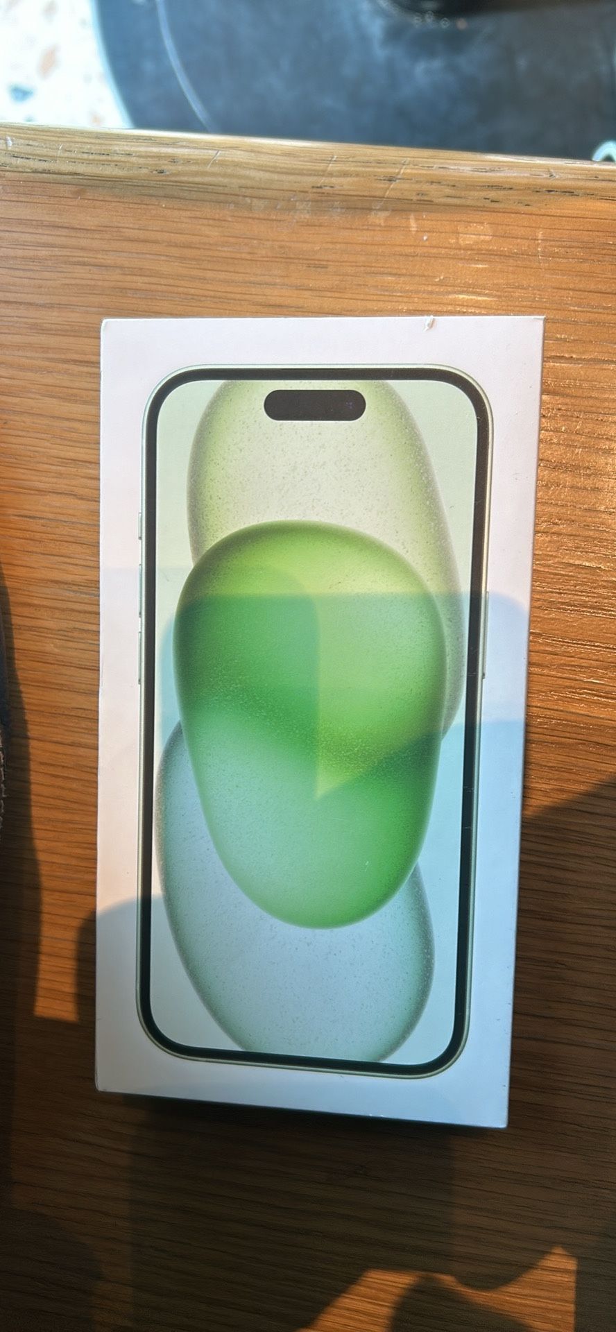 I have iPhone 15 green 128g unlock for 700