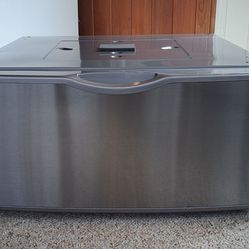 Samsung Universal Pedestal for Washer or Dryer