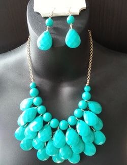 Bubble Bib Teardrop Choker Necklace Acrylic Bead  For Women for Summer