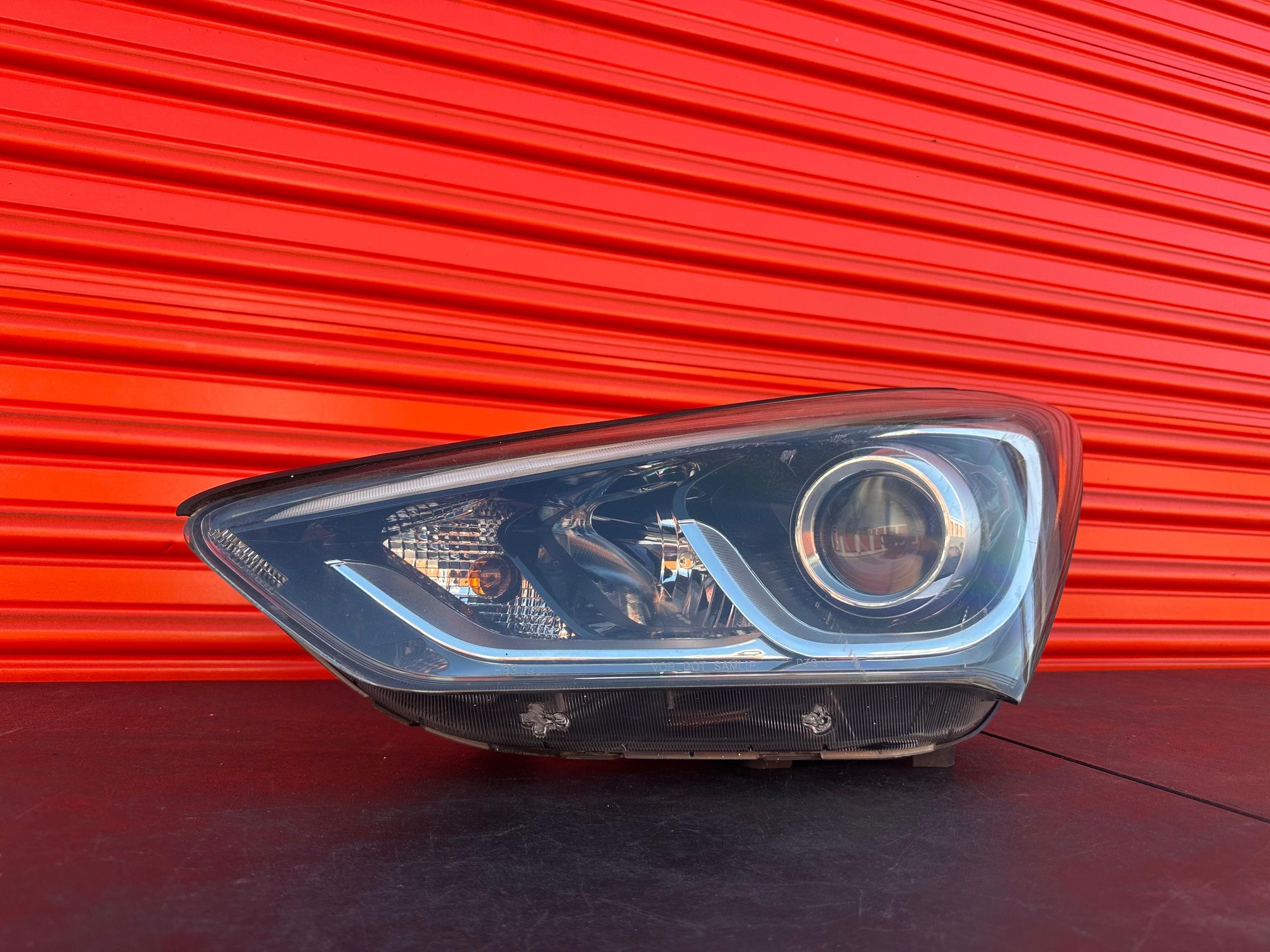 2017 2018 2019 2020 HYUNDAI GENESIS G80 LEFT SIDE HEADLIGHT OEM USED
