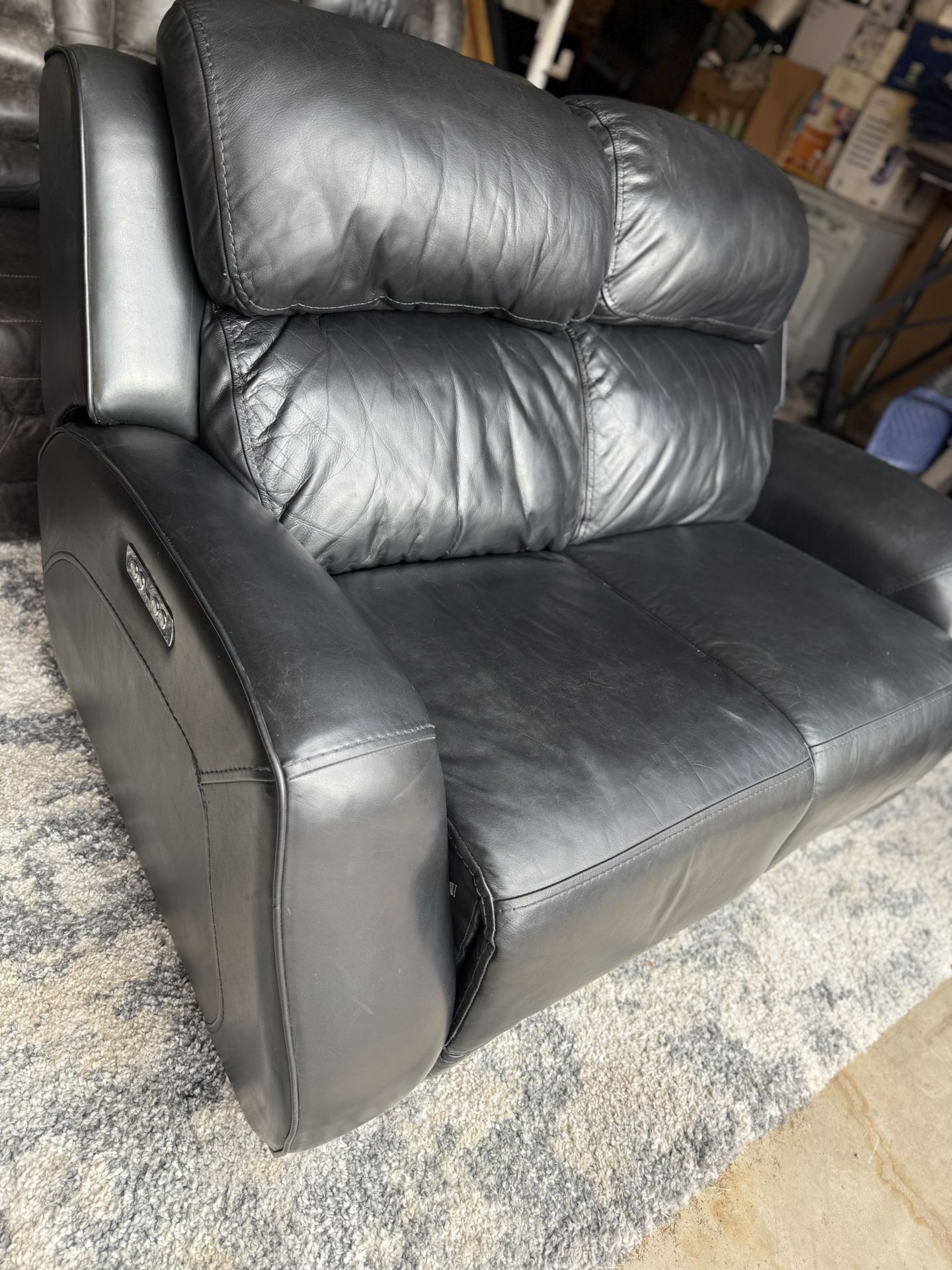 ELEGANT BLACK ITALIAN LEATHER POWER RECLINING SOFA