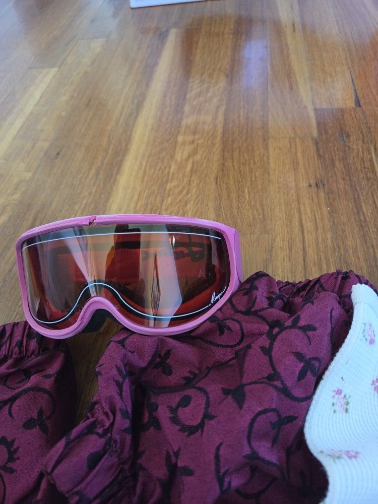 Good Adult Ski Stuff (S. Hill)