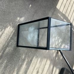 50 Gallon Tank Used Once Had Two Fish In It For Like A Month Didn’t Really Needed It