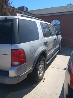 2003 Ford Explorer