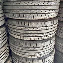 225/65/17 michelin vendo un set de llantas usadas excelente condiciones de vida las 4 ✅🤩