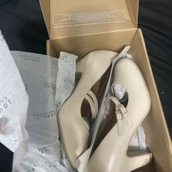 7.5 Nude Heels Mary Janes 