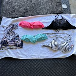 swimsuit top size M and 32C 