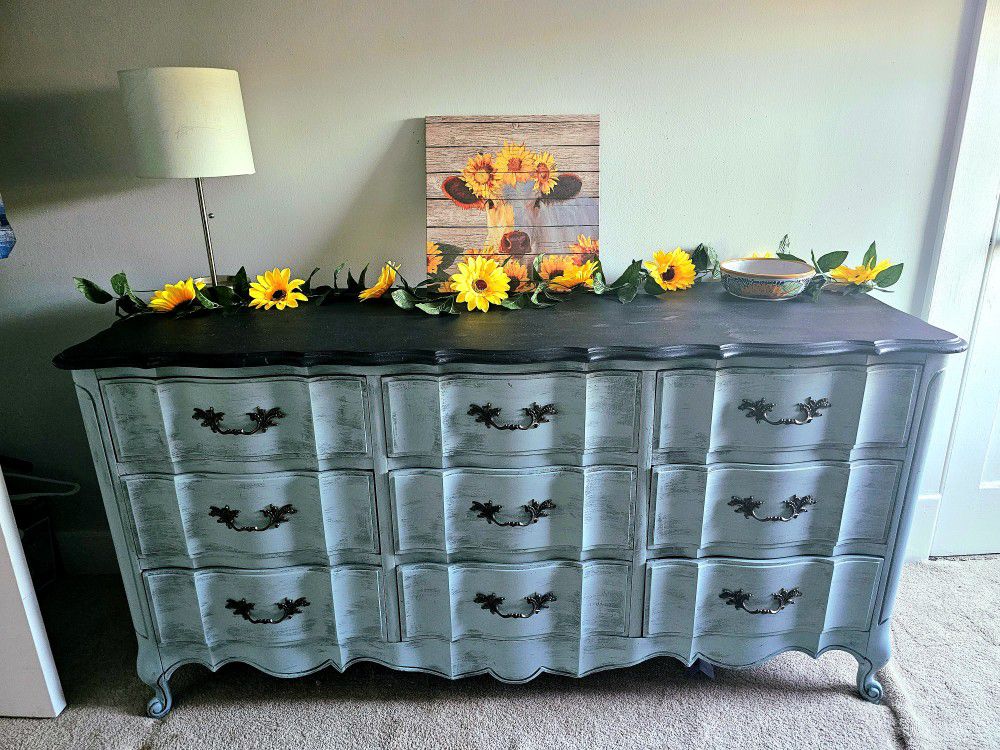 Stunning Refinished Dixie Solid Wood Dresser 