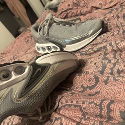 Nike Grey And White Like New 