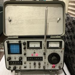 1990's IFR FM/AM 1000S - COMMUNICATIONS SERVICE MONITOR 