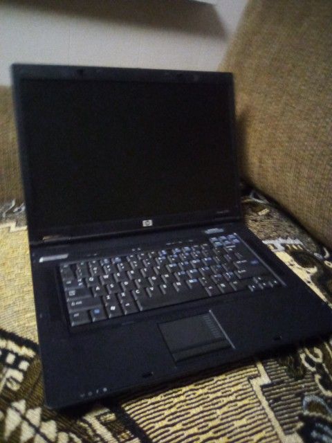  Hp Compaq 6720t Laptop Computer Good Condition 