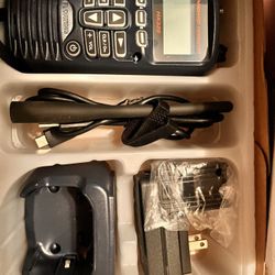 VHF MARINE TRANCEIVER