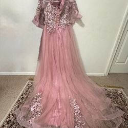 Pretty Long Maxi Dress Only For 150$ Used Twice 