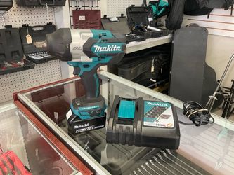 Makita Impact Wrench XWT08