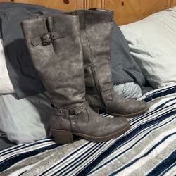 Jc penny Boots Never Worn Size 8