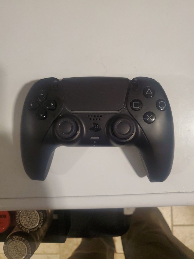 Midnight Black PS5 Controller