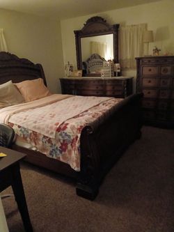 Moving out sale
