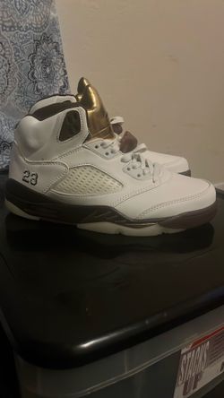 Jordan 5s Retro Golden Ticket size 10