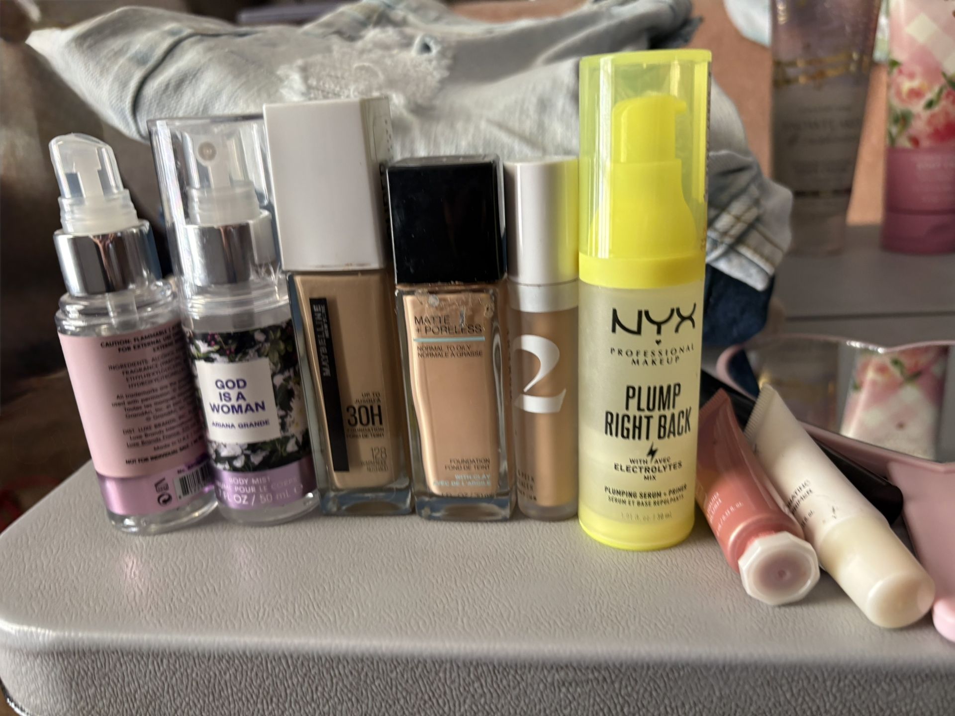 Makeup and Small Mists