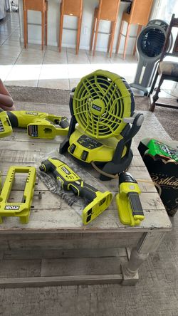 Ryobi tool set