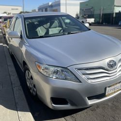2011 Toyota Camry LE