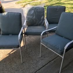 New. Style Selections Seacrest Set of 4 White Steel Frame Stationary Dining Chair with Blue Cushioned Seat $250.00 O’B’O’