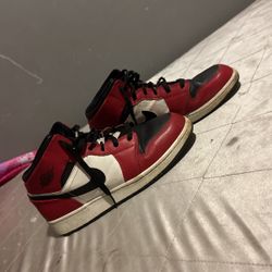 Jordan 1 mid