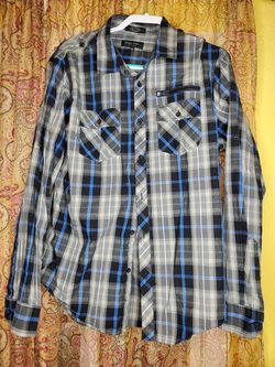 Adutls xl shirt