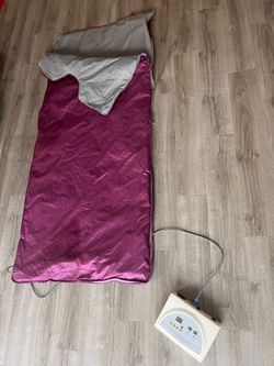 Infrared Sauna Blanket with Digital Controller – Excellent Condition