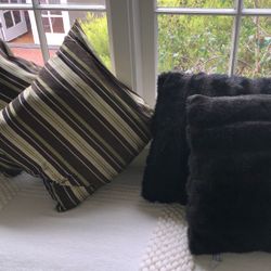 4 Pillows With Inserts Faux Fur And Silk