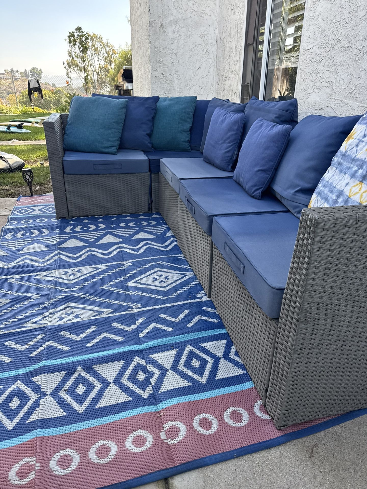 Gray Wicker 5pc Outdoor Sectional w/ Blue Cushions