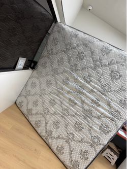 King size mattress