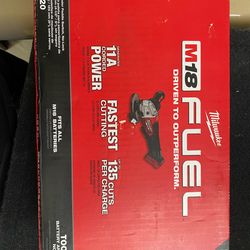 M18 Milwaukee Fuel Grinder