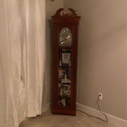 Grandfather clock 