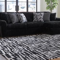 2-PC Midnight Sectional. 🚚WE DELIVER🚚