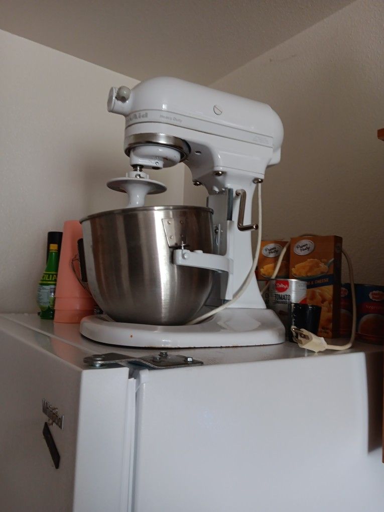Kitchen Aid Heavy Duty 10 Speed Mixer