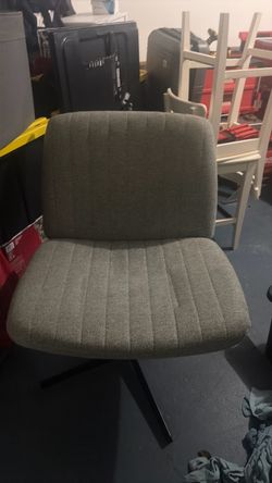 Desk chair